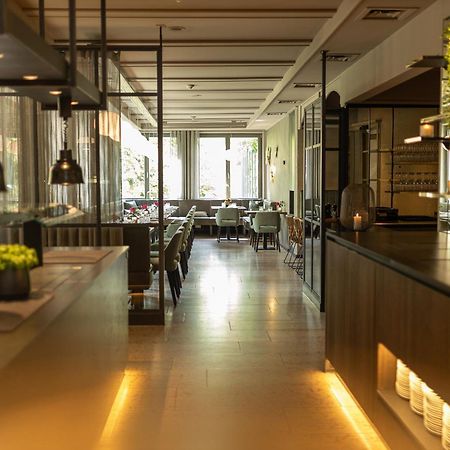 Parkhotel Schmid Adelsried Bagian luar foto