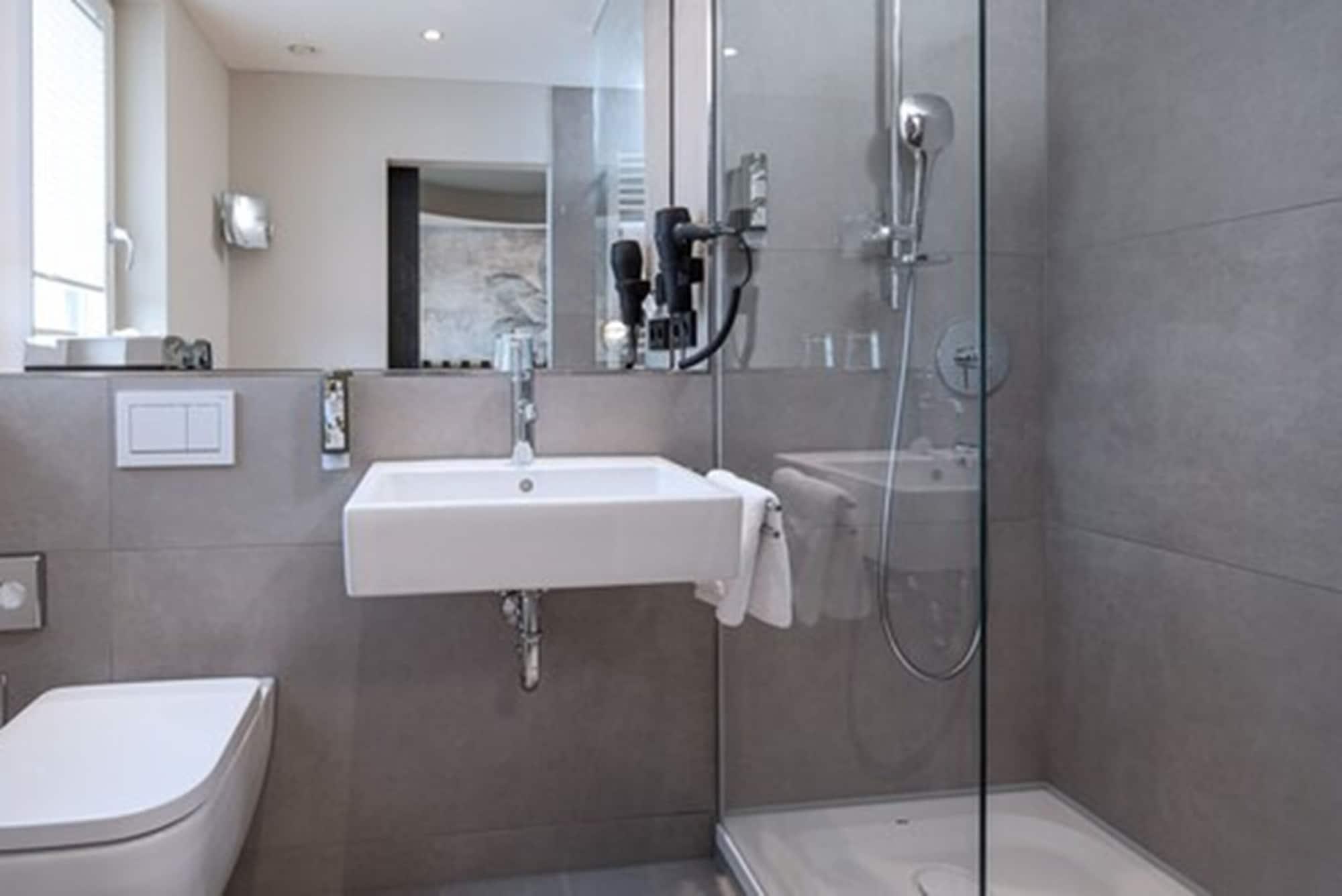 Parkhotel Schmid Adelsried Bagian luar foto