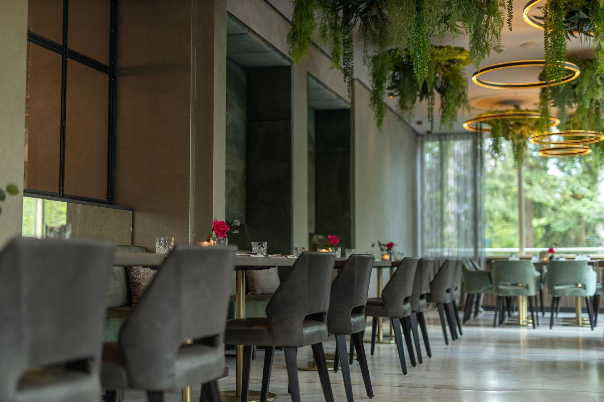 Parkhotel Schmid Adelsried Bagian luar foto