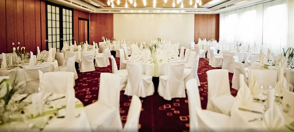 Parkhotel Schmid Adelsried Bagian luar foto