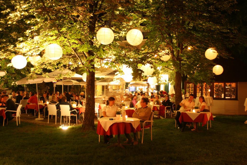 Parkhotel Schmid Adelsried Bagian luar foto