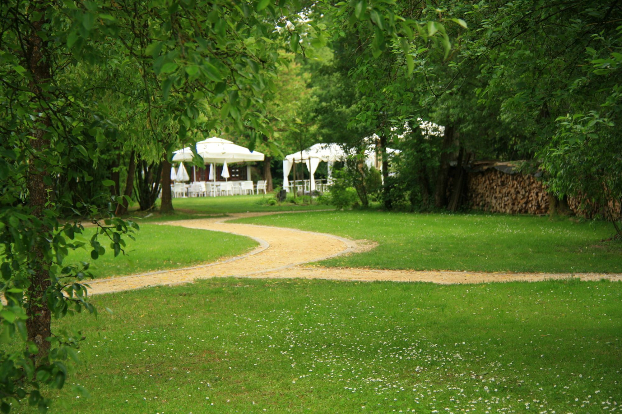 Parkhotel Schmid Adelsried Bagian luar foto