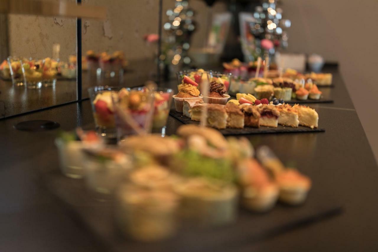 Parkhotel Schmid Adelsried Bagian luar foto
