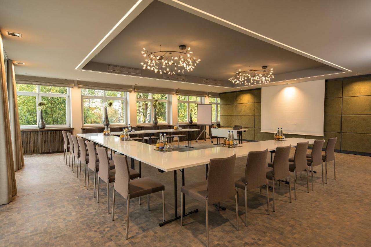 Parkhotel Schmid Adelsried Bagian luar foto